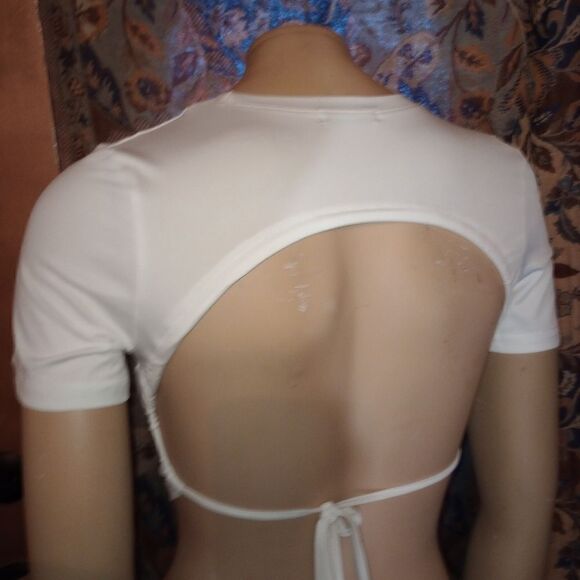 SHEIN white short sleeve crop top;ties in the back, size small - Picture 5 of 5